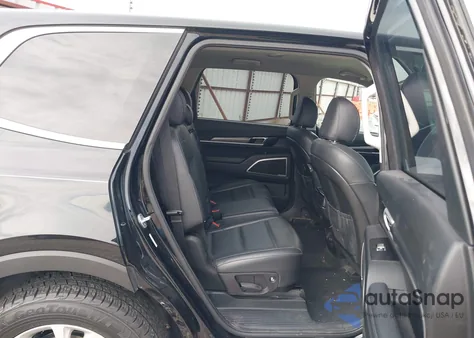 2020 Kia Telluride Lx z USA, uszkodzony, nr VIN 5XYP24HC3LG028338